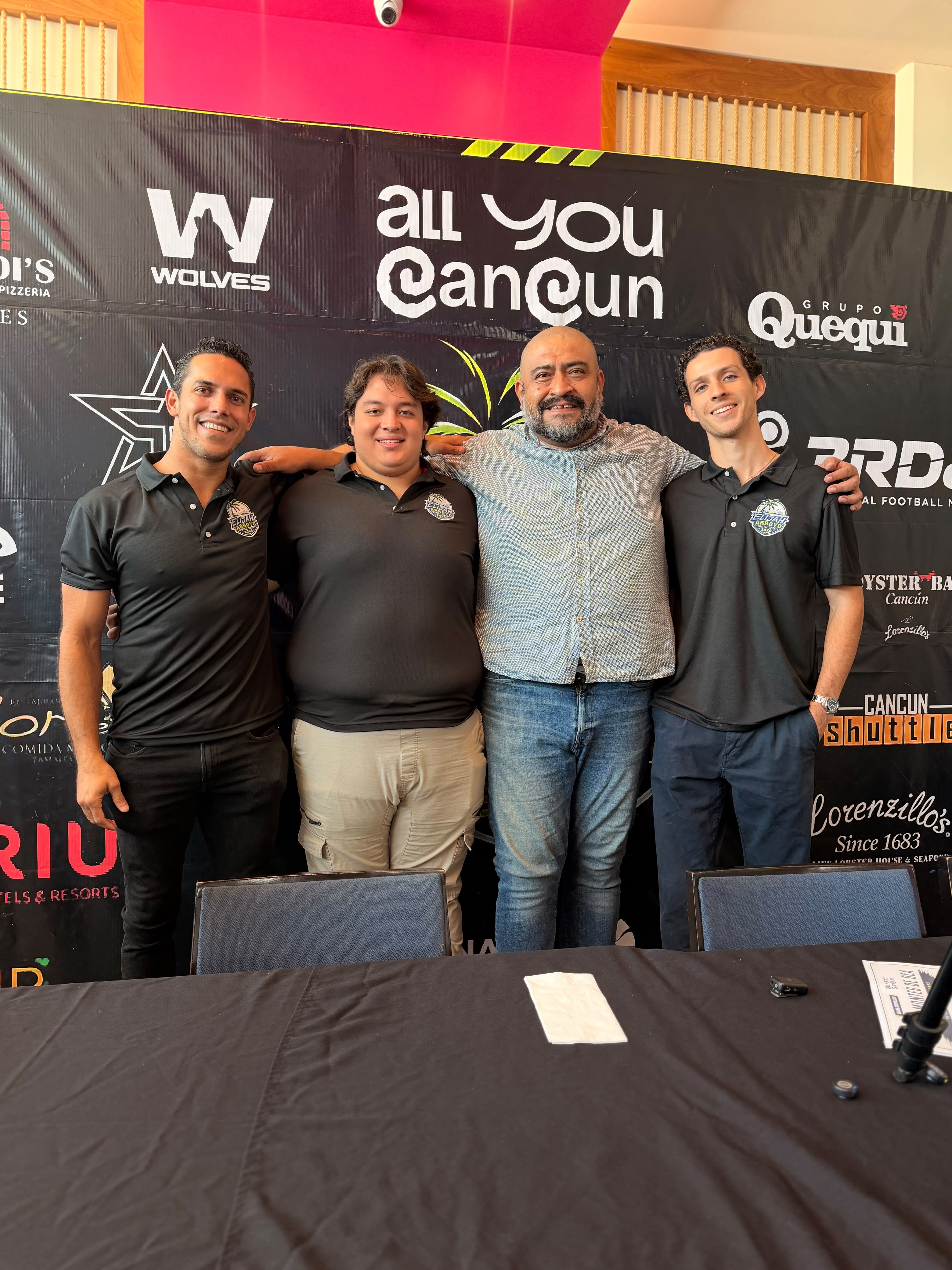 Elijah Arroyo llegará a México para impartir campamento de fútbol americano en Cancún