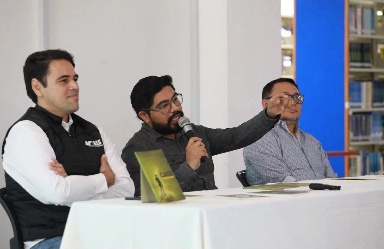 Casi nadie se conoce: Alí Benítez presenta un manual de introspección en la UT Cancún